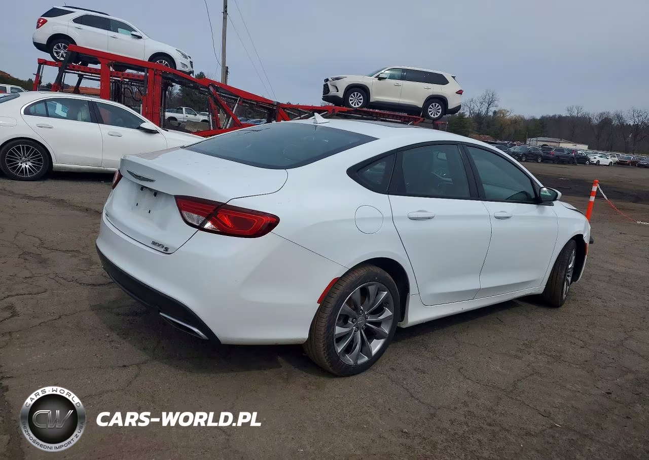 2015 Chrysler 200 S VIN:1C3CCCDGXFN543661 - 3