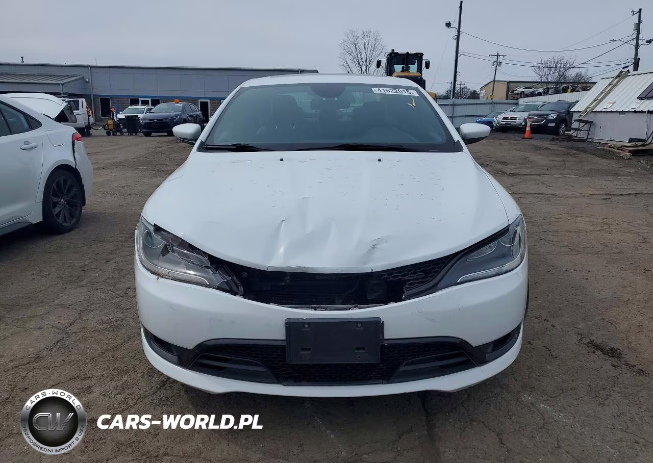 2015 Chrysler 200 S VIN:1C3CCCDGXFN543661 - 5