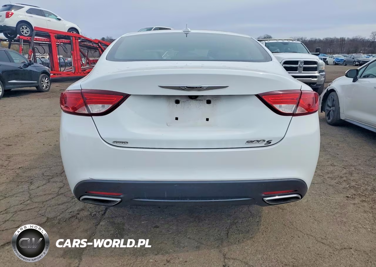 2015 Chrysler 200 S VIN:1C3CCCDGXFN543661 - 6