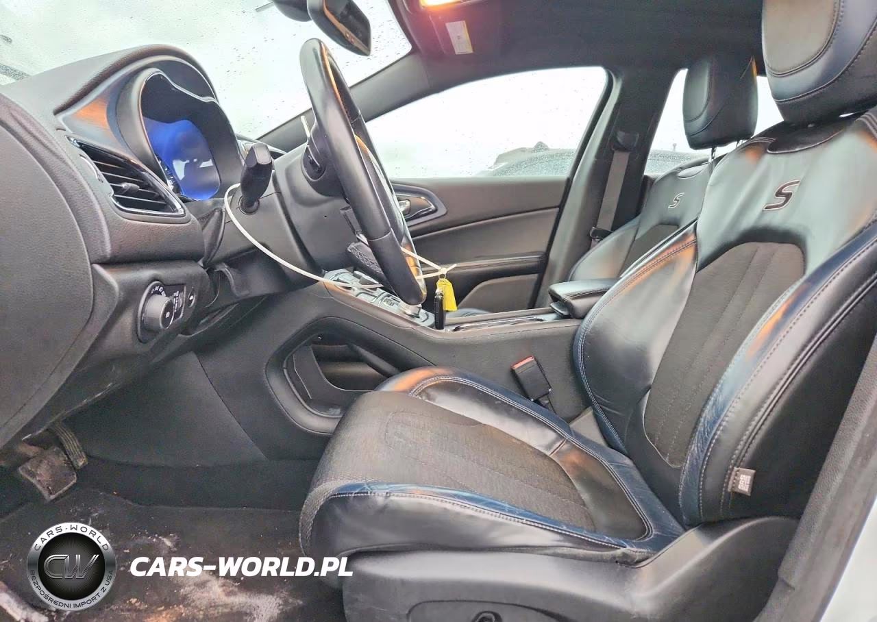 2015 Chrysler 200 S VIN:1C3CCCDGXFN543661 - 7