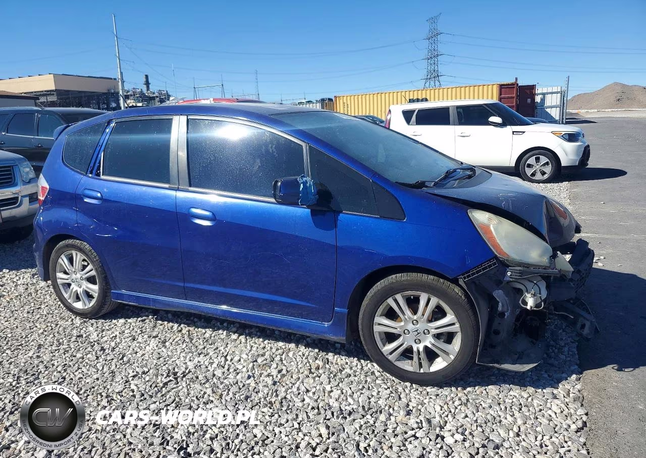 2009 Hond Fit VIN:JHMGE876X9S007529 - 4