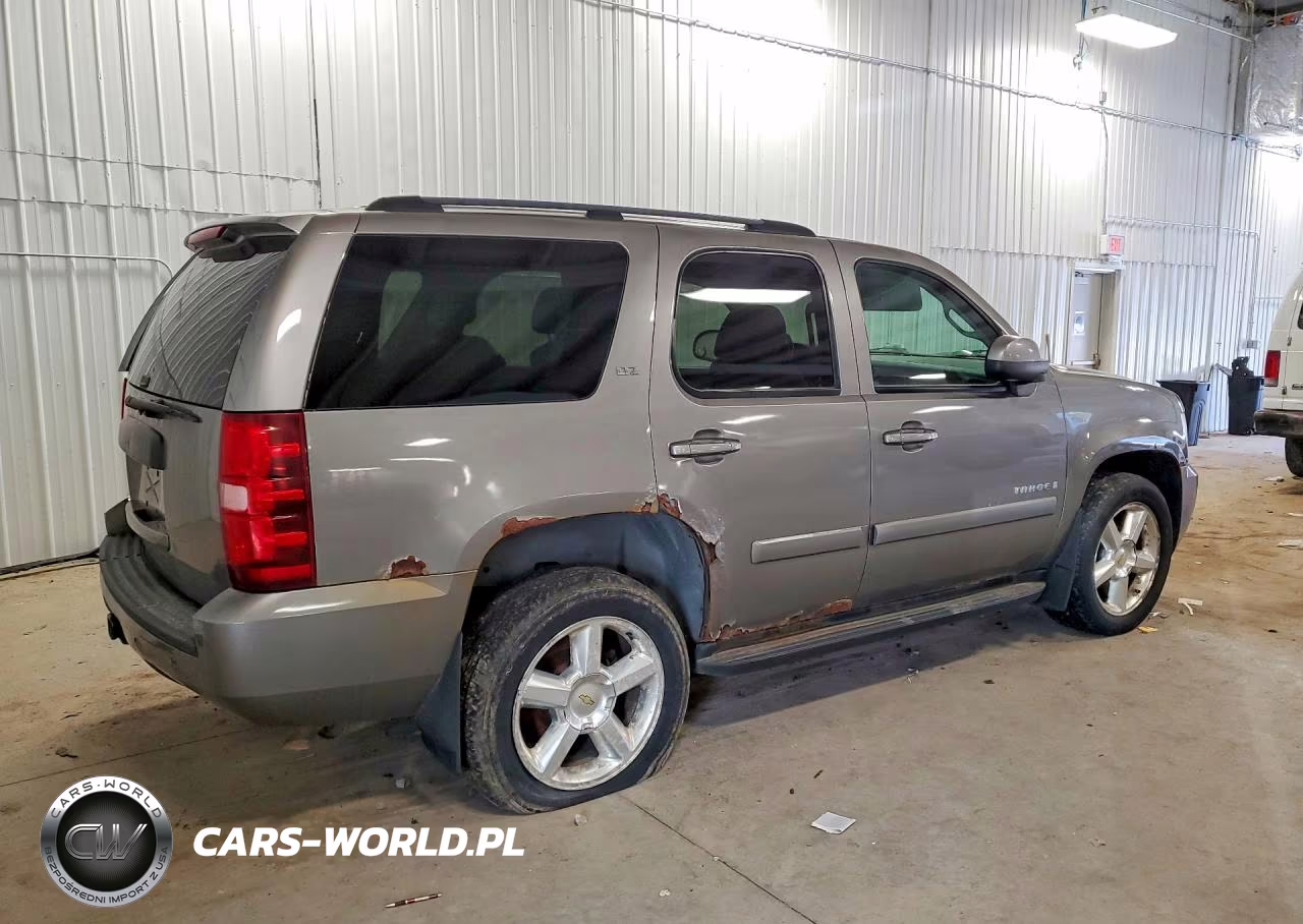 2007 Chevrolet Tahoe K1500 VIN:1GNFK13057J115324 - 3