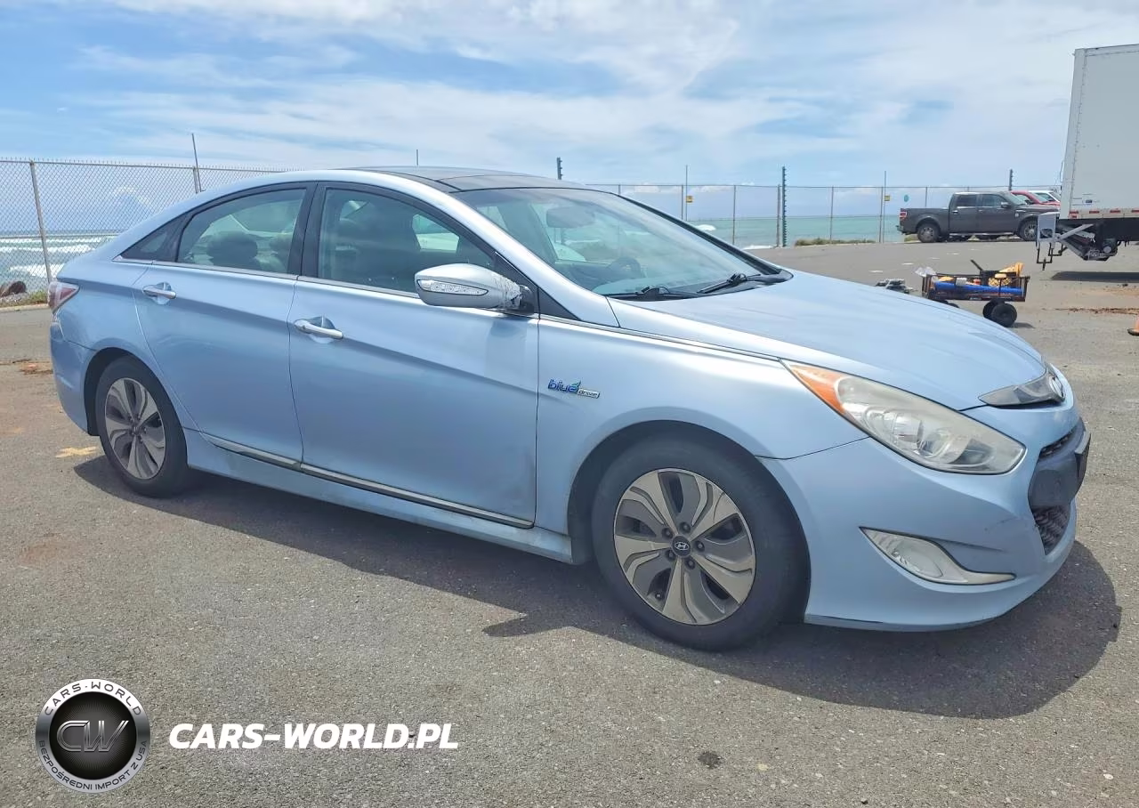 2014 Hyundai Sonata Hybrid Limited VIN:KMHEC4A43EA106638 - 4
