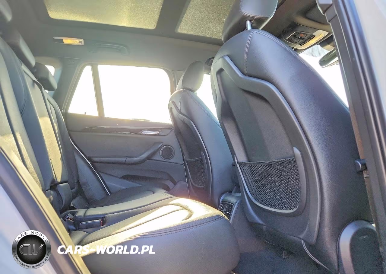 2020 BMW X1 xDrive28I VIN:WBXJG9C09L5P94152 - 10