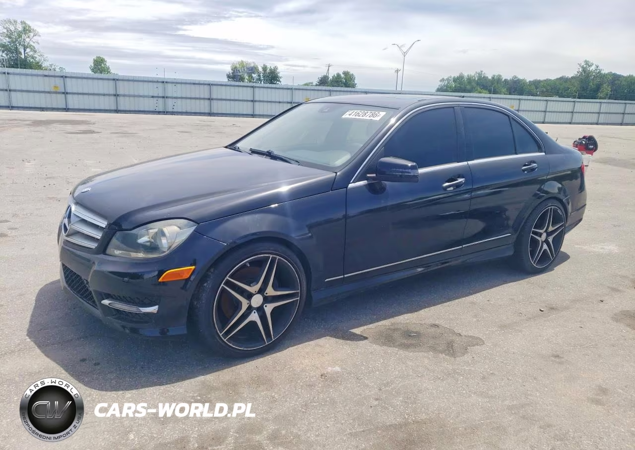 2013 Mercedes-Benz C 350 – zdjęcie 1 z 12