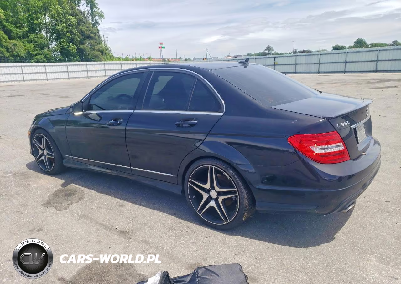 2013 Mercedes-Benz C 350 VIN:WDDGF5HB2DA849522 - 2