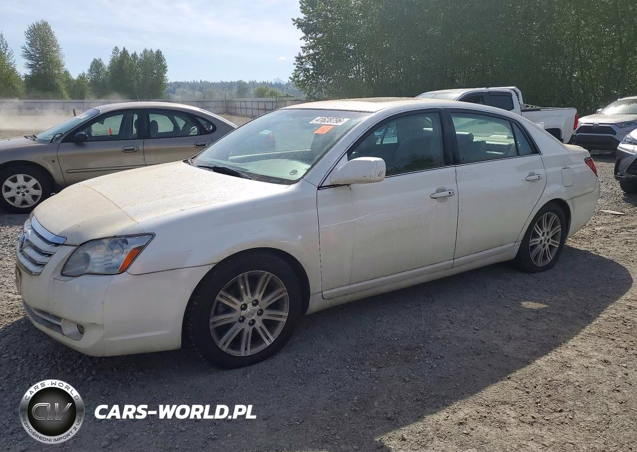 2005 Toyt Avalon