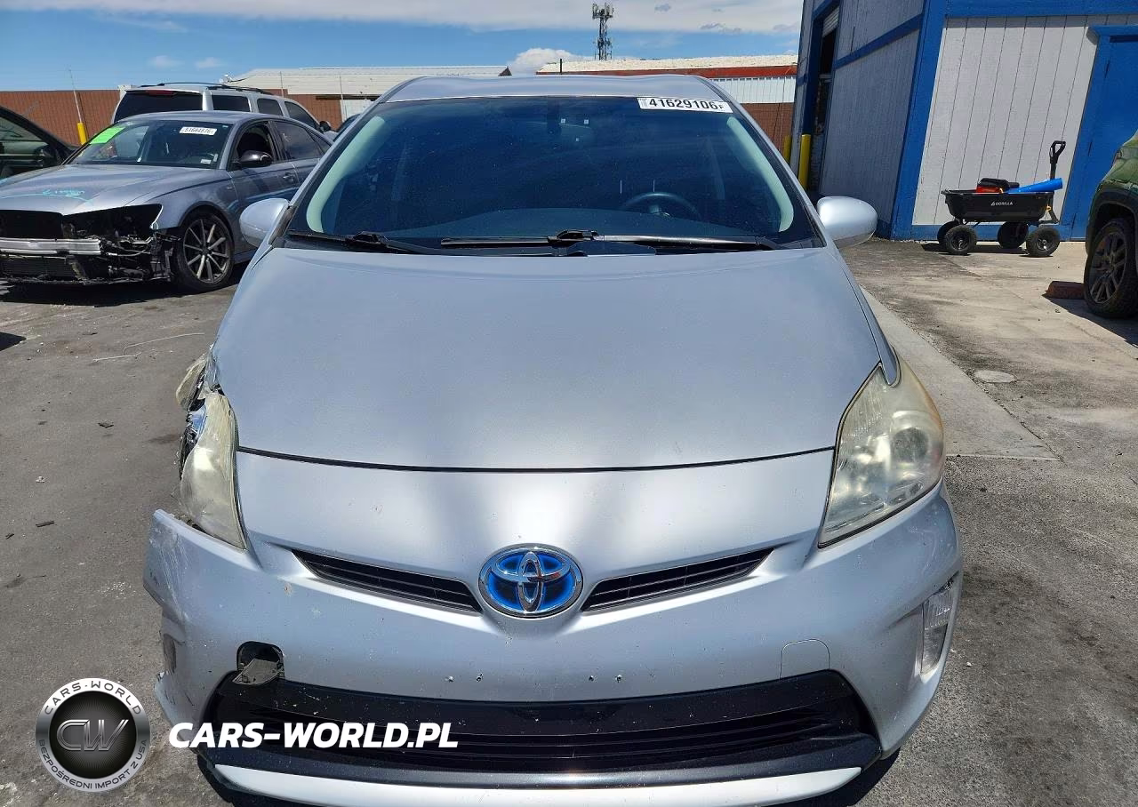 2012 Toyota Prius Four VIN:JTDKN3DU4C5488756 - 5