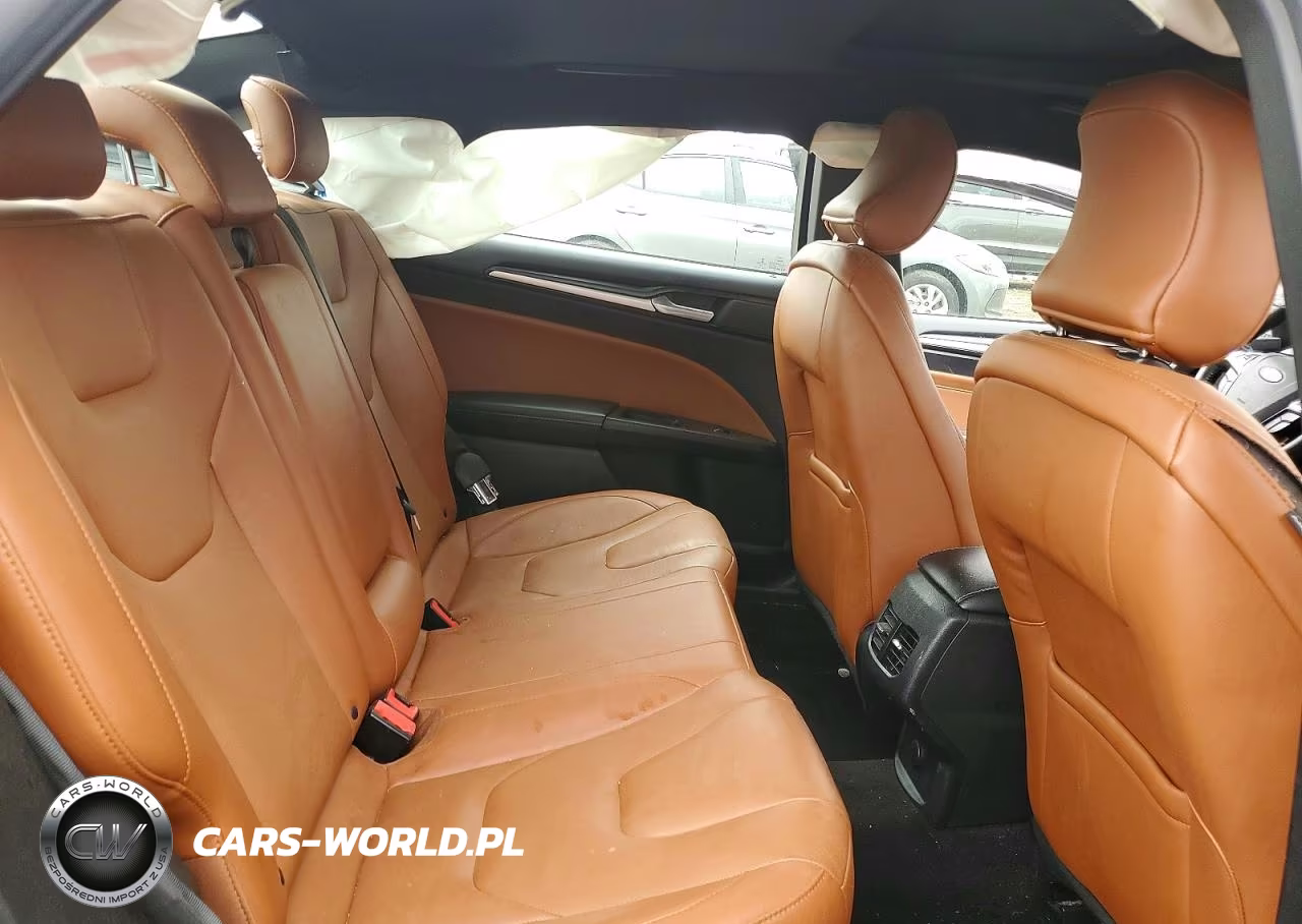2019 Ford Fusion Titanium VIN:3FA6P0RU9KR255511 - 10
