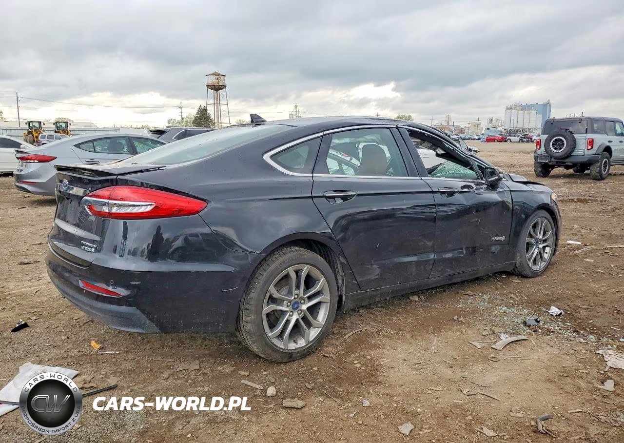 2019 Ford Fusion Titanium VIN:3FA6P0RU9KR255511 - 3