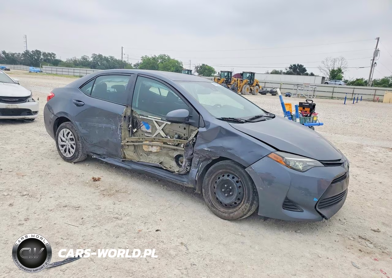 2019 Toyota Corolla Le VIN:5YFBURHE1KP934985 - 4
