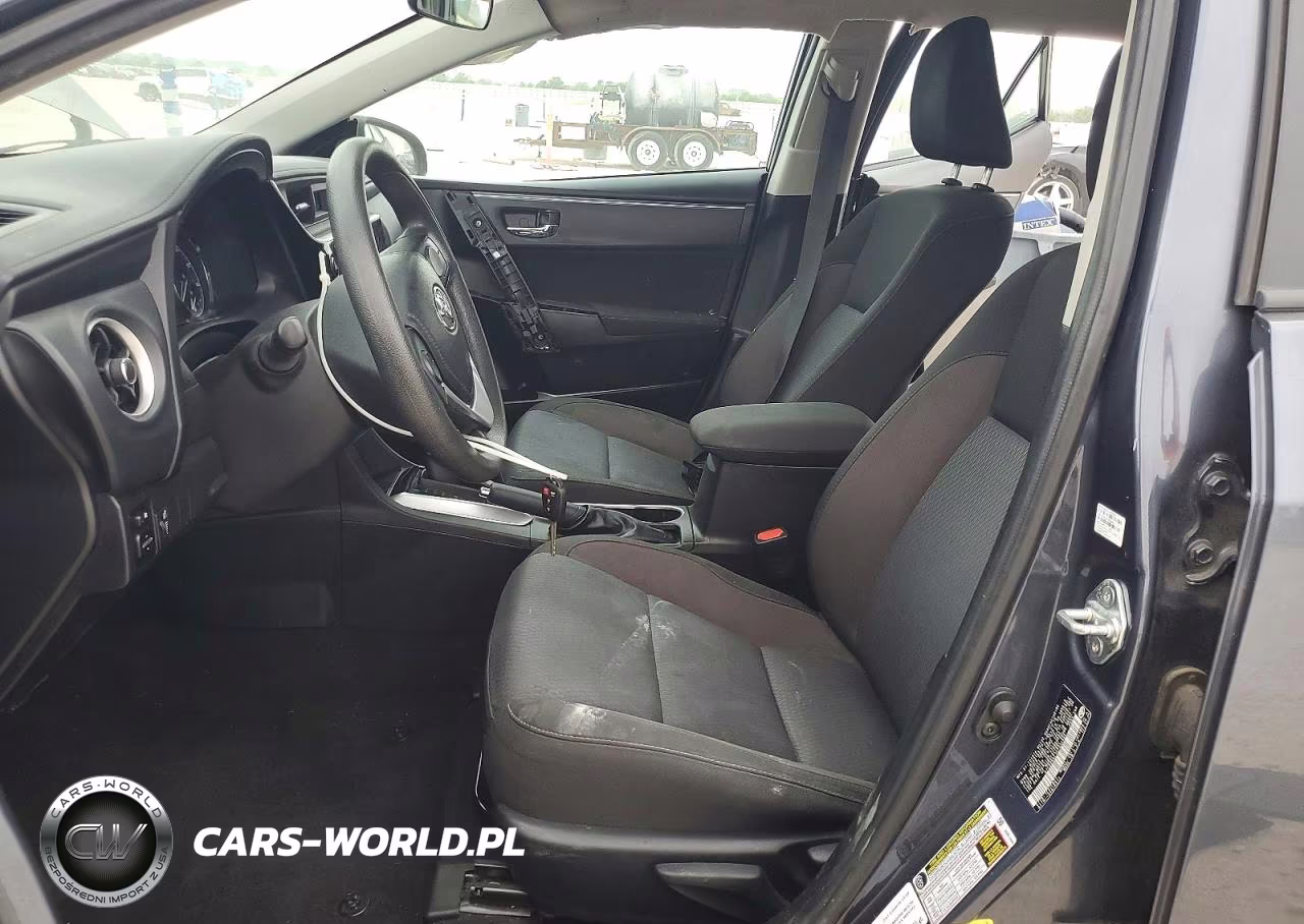 2019 Toyota Corolla Le VIN:5YFBURHE1KP934985 - 7