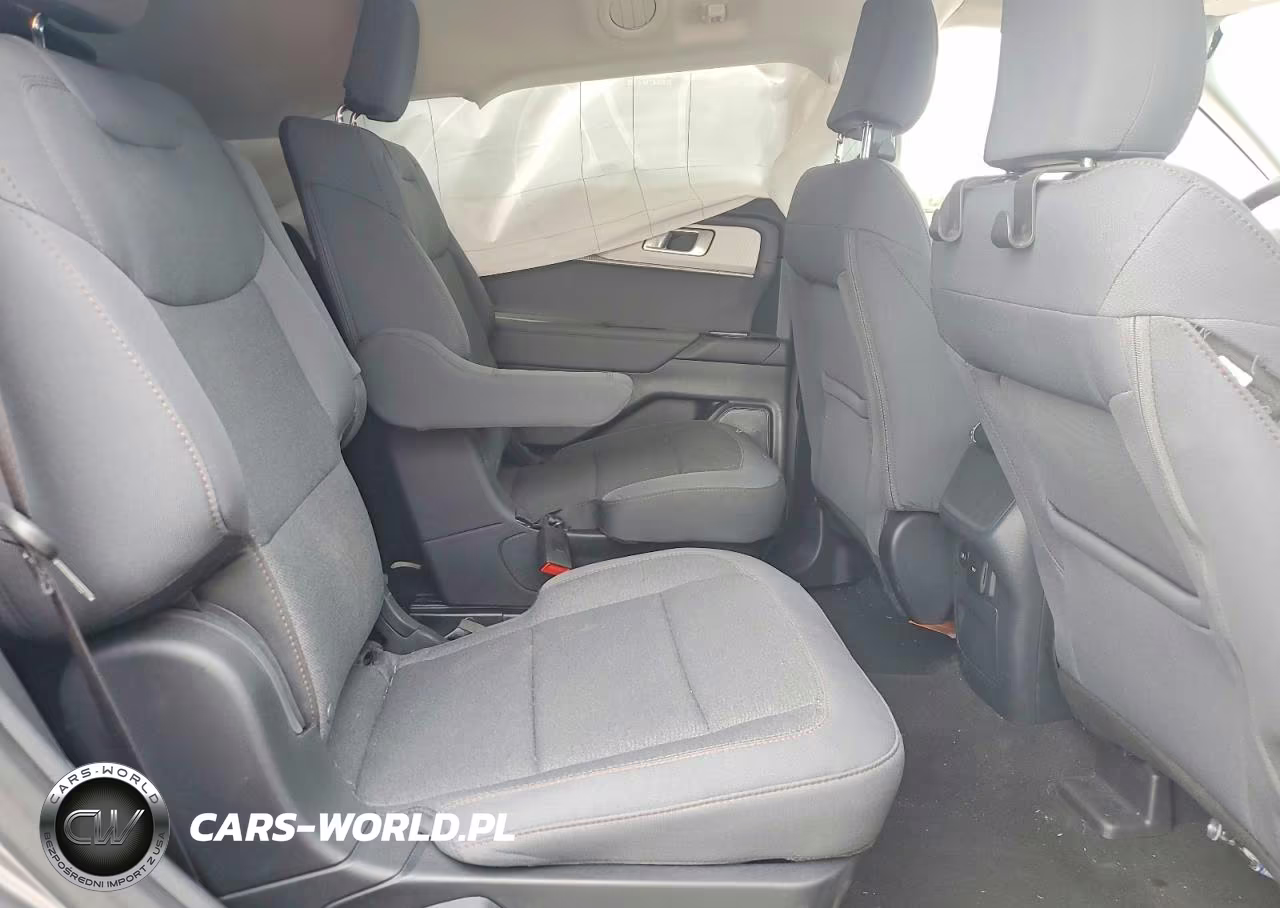 2025 Ford Explorer Active VIN:1FMUK7DH9SGC86649 - 10