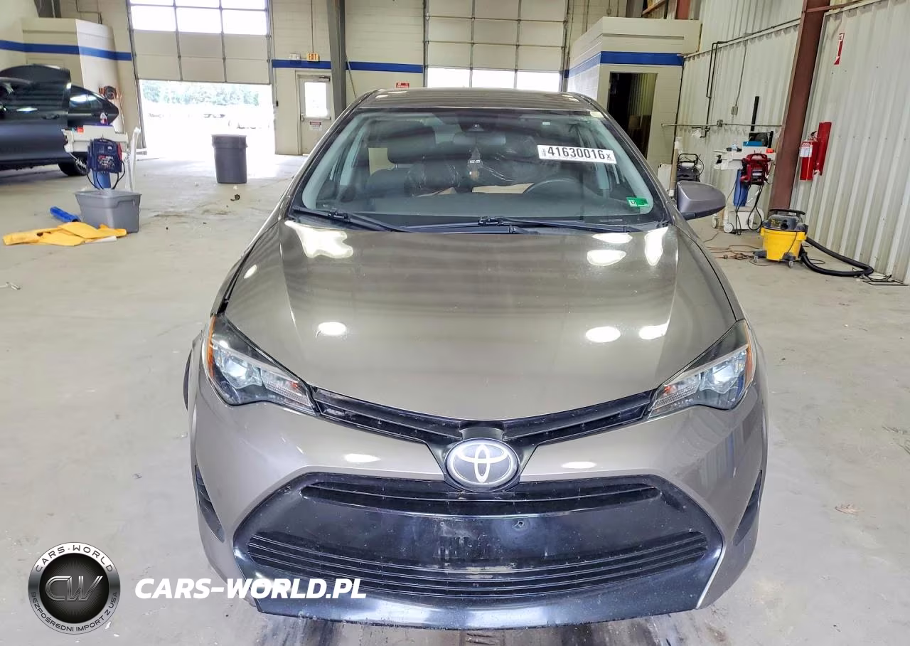 2019 Toyota Corolla Le VIN:2T1BURHE5KC238372 - 5