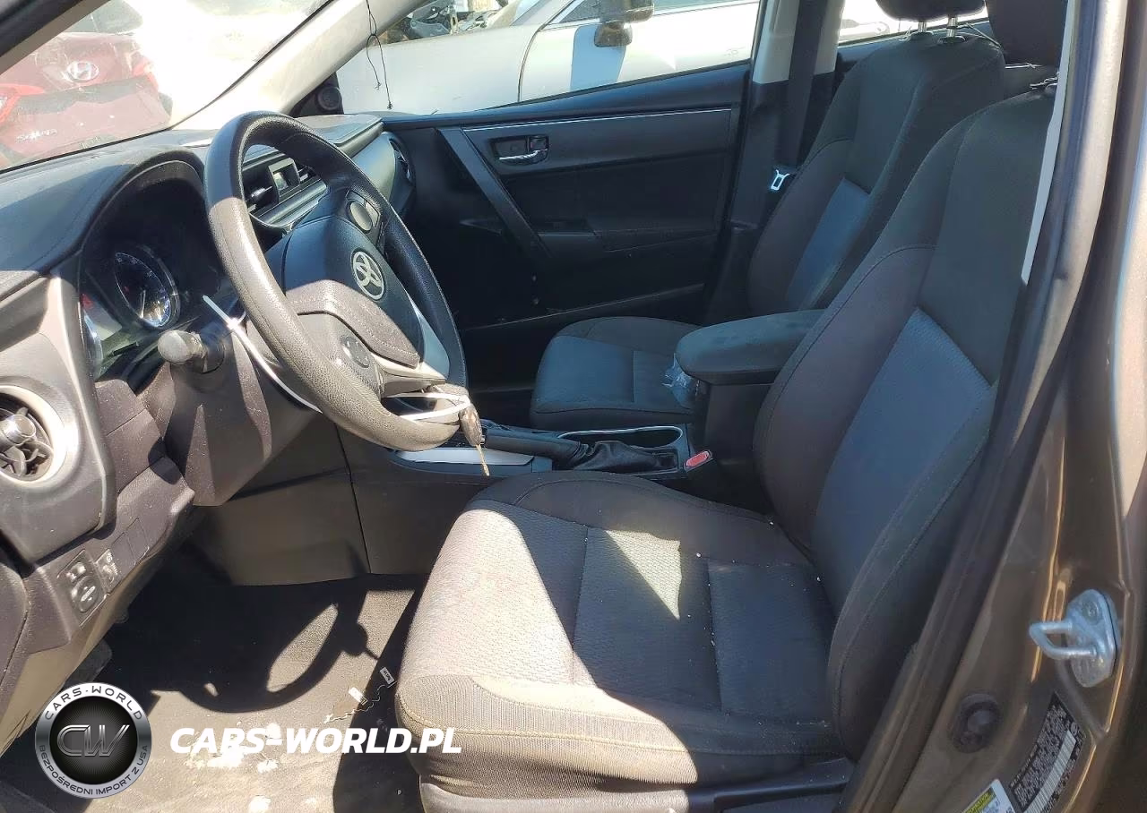 2019 Toyota Corolla Le VIN:2T1BURHE5KC238372 - 7