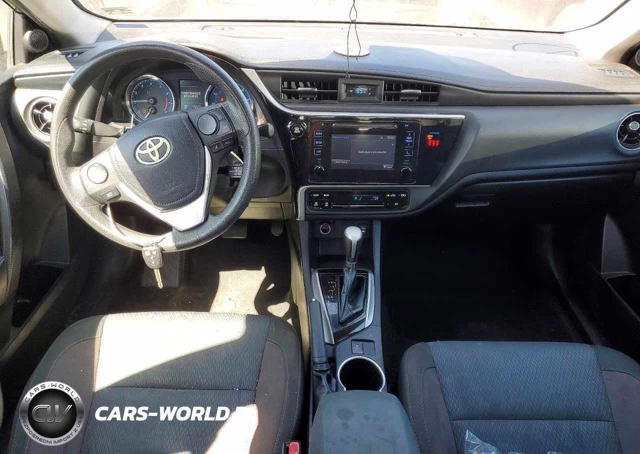 2019 Toyota Corolla Le VIN:2T1BURHE5KC238372 - 8