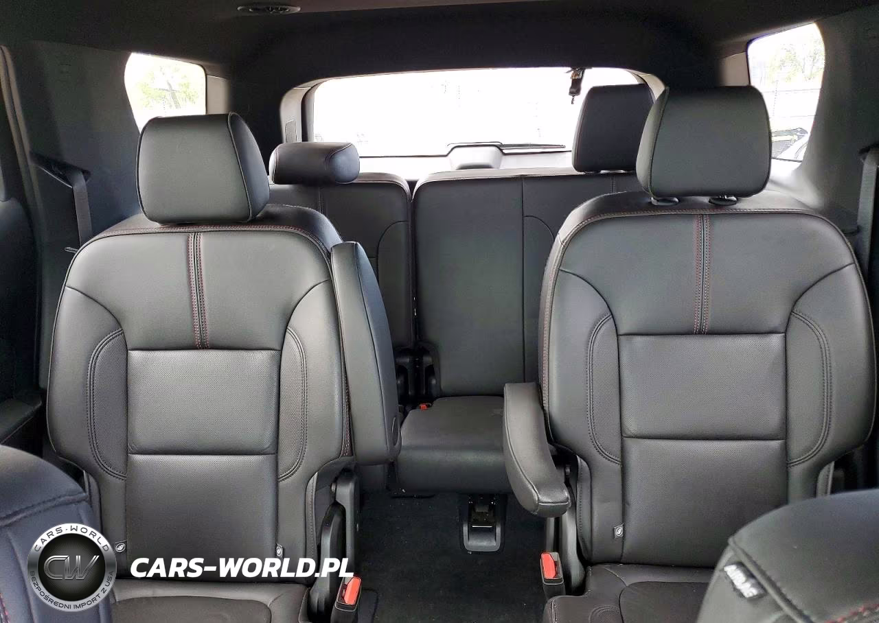 2023 Chevrolet Traverse Rs VIN:1GNEVJKW0PJ256990 - 10