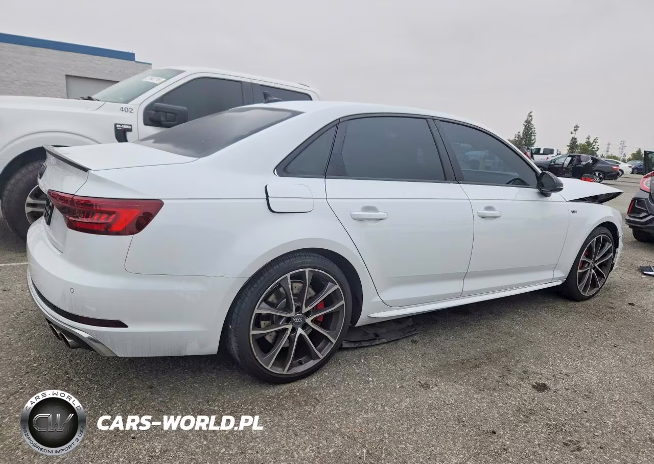 2018 Audi S4 Premium Plus VIN:WAUB4AF49JA141381 - 3