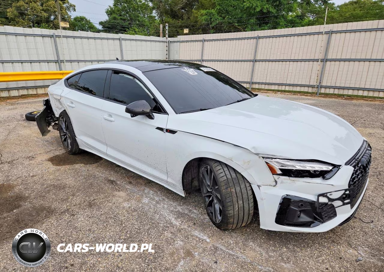 2022 Audi S5 Premium Plus VIN:WAUC4CF59NA014774 - 4