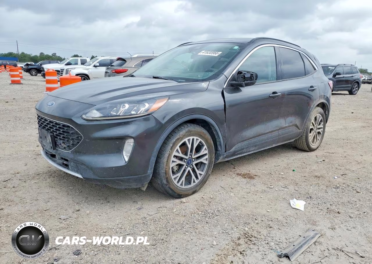 2020 Ford Escape Sel