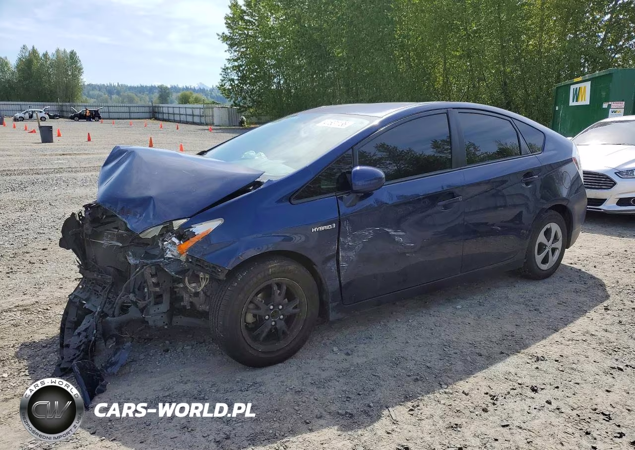 2014 Toyota Prius Three – zdjęcie 1 z 14