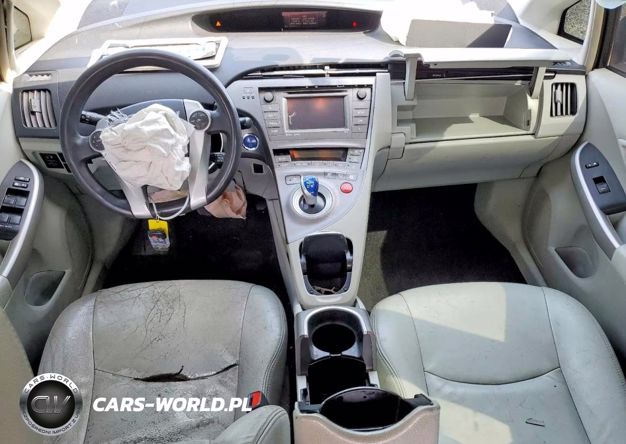 2014 Toyota Prius Three VIN:JTDKN3DUXE1776209 - 8