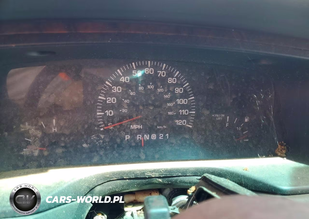 2001 Lincoln Town Car Limousine VIN:1L1FM81W81Y609207 - 9