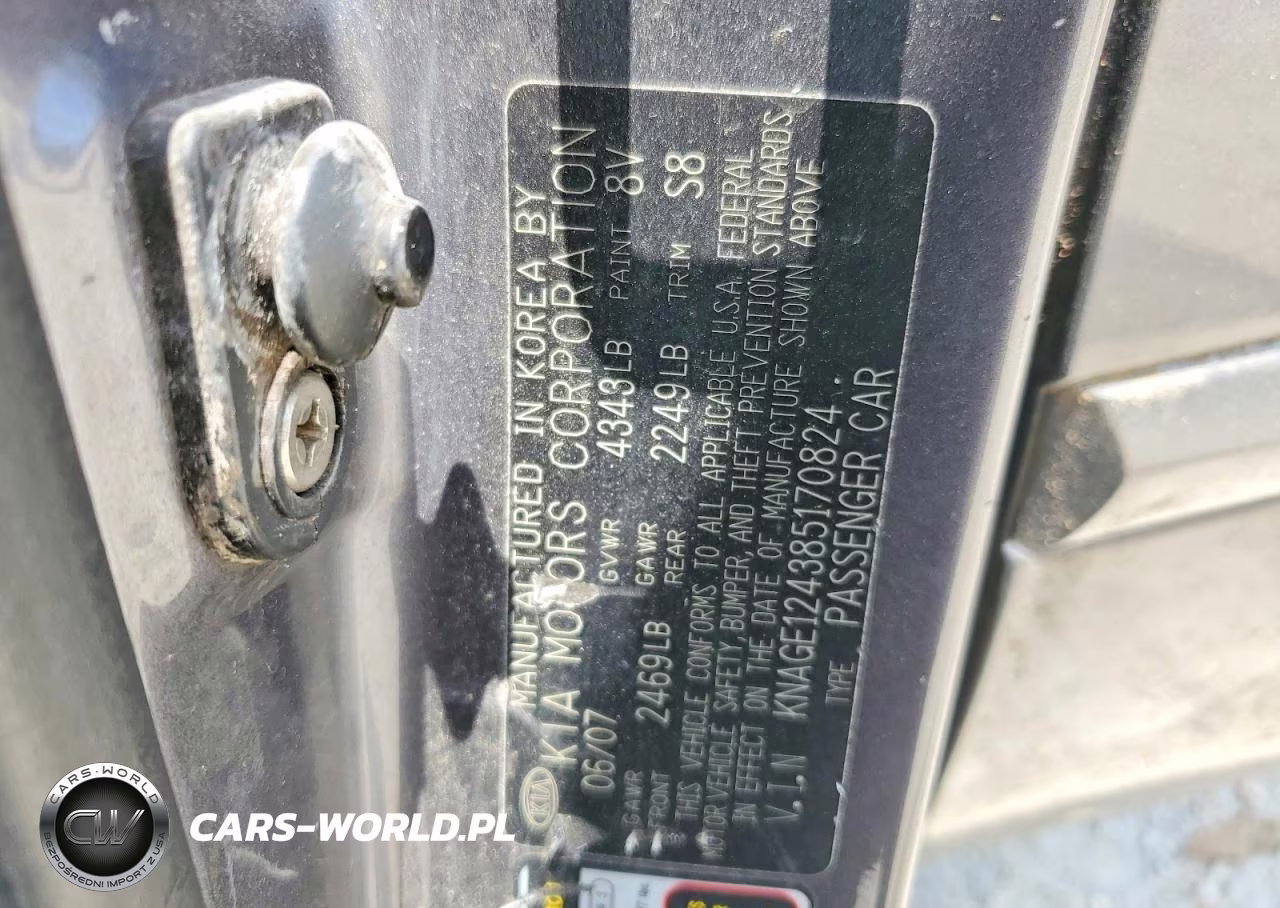 2008 Kia Optima VIN:KNAGE124385170824 - 12