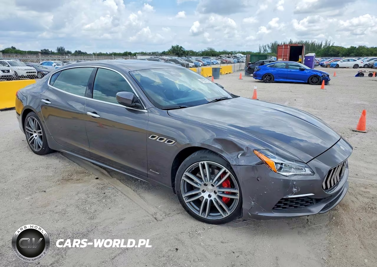 2018 Maserati Quattroporte S VIN:ZAM56YPL4J1281259 - 4