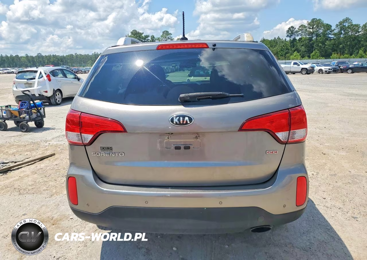2015 Kia Sorento Lx VIN:5XYKTCA6XFG655743 - 6
