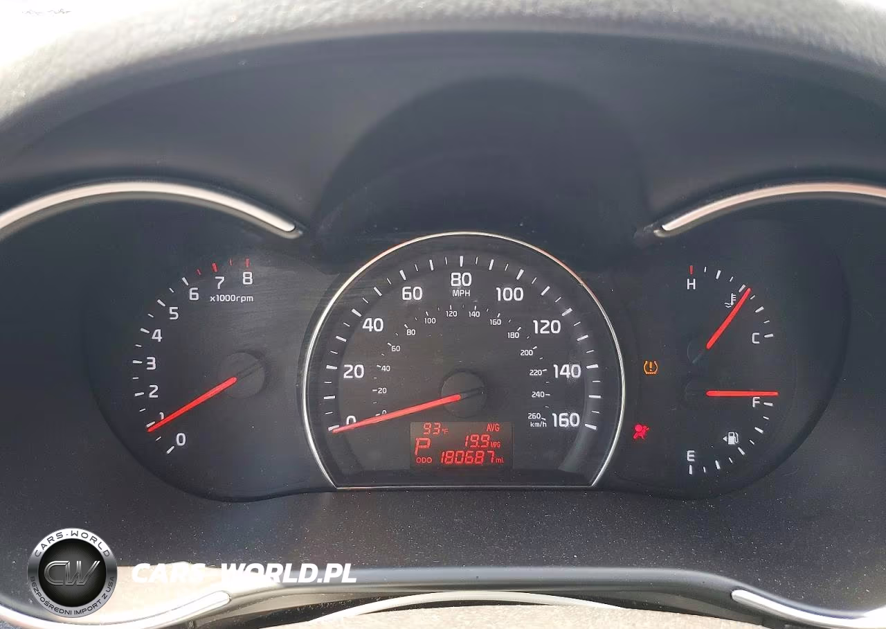 2015 Kia Sorento Lx VIN:5XYKTCA6XFG655743 - 9