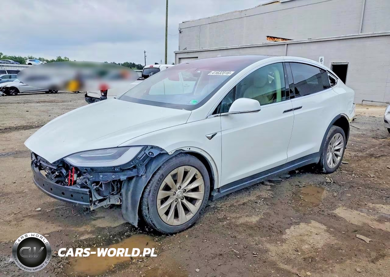 2017 Tesla Model X – zdjęcie 1 z 13