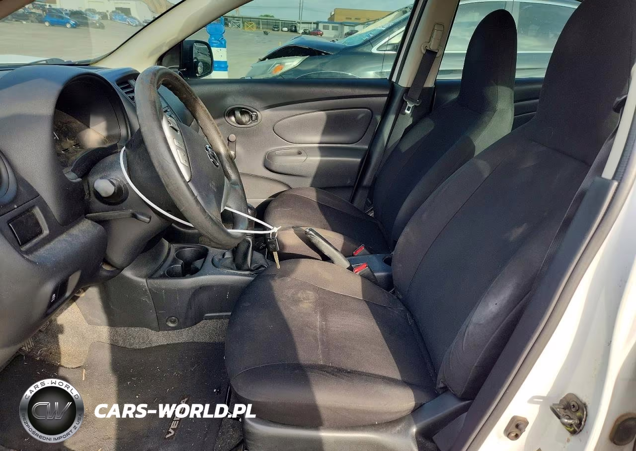 2015 Nissan Versa 1.6 S VIN:3N1CN7AP4FL807624 - 7