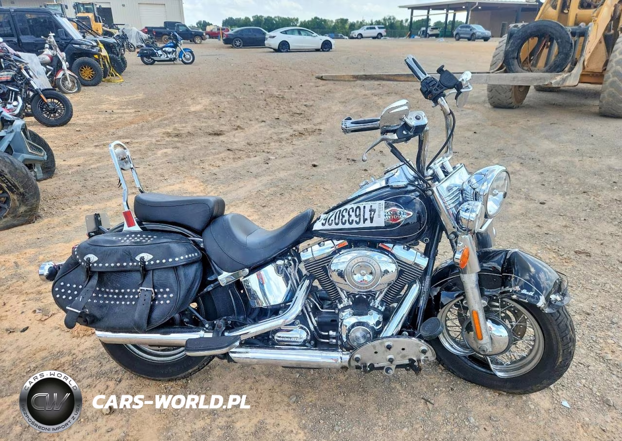 2011 Harley-Davidson Flstc