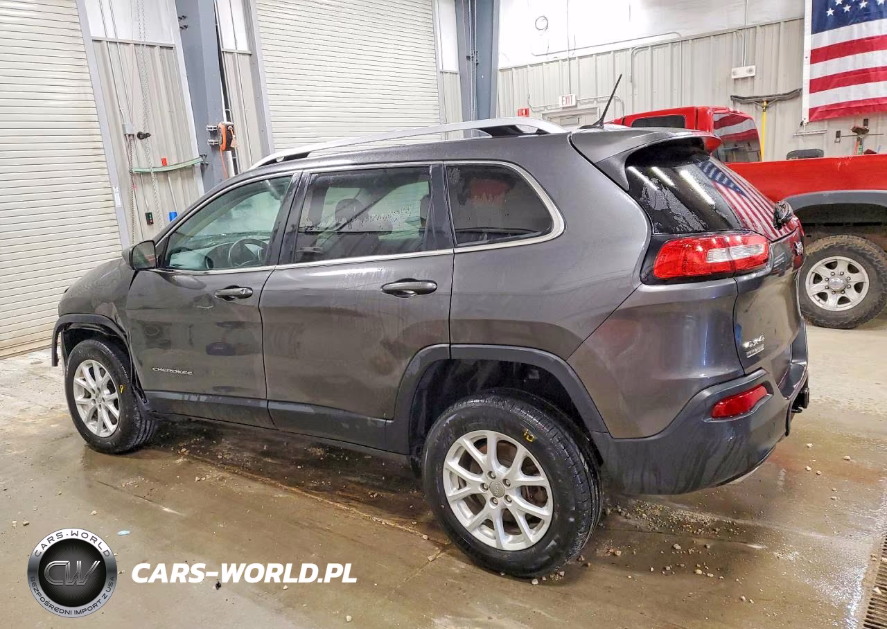 2017 Jeep Cherokee Latitude VIN:1C4PJMCSXHW651466 - 2