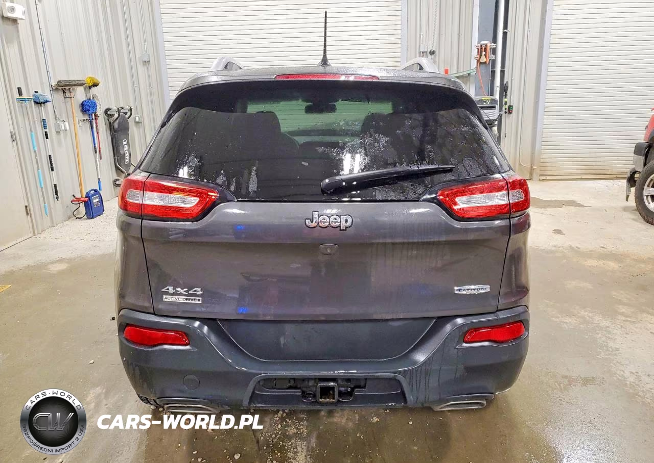 2017 Jeep Cherokee Latitude VIN:1C4PJMCSXHW651466 - 6