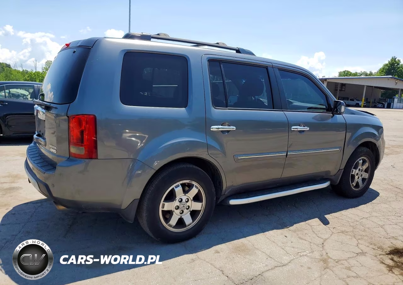 2011 Honda Pilot Touring VIN:5FNYF4H92BB064265 - 3