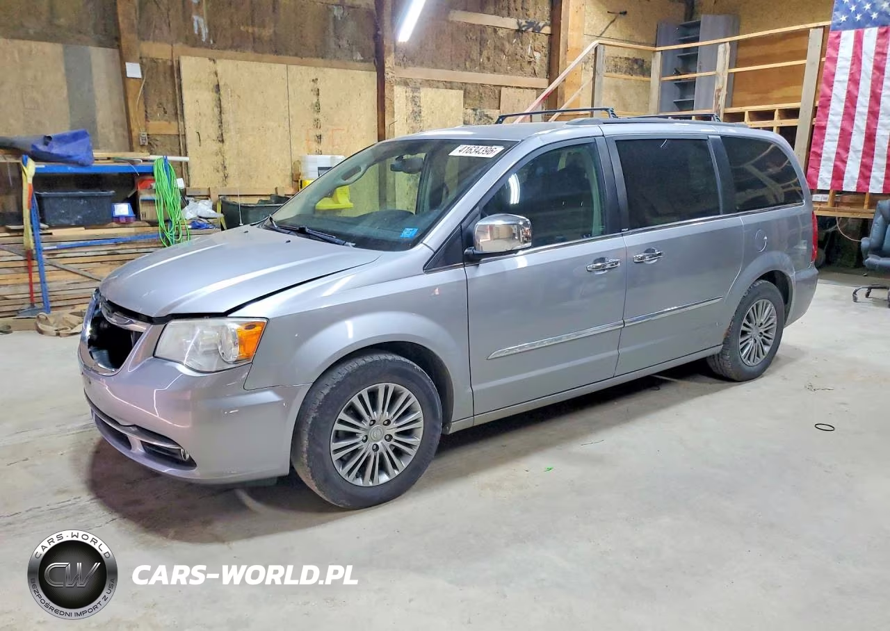 2014 Chrysler Town & Country Touring L – zdjęcie 1 z 13