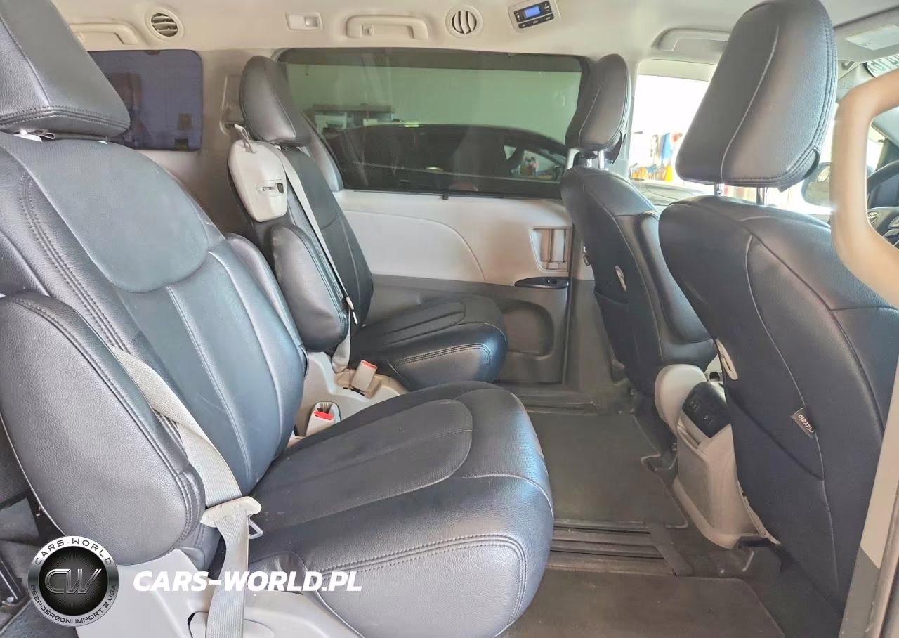2019 Toyota Sienna Le VIN:5TDKZ3DC0KS969110 - 11