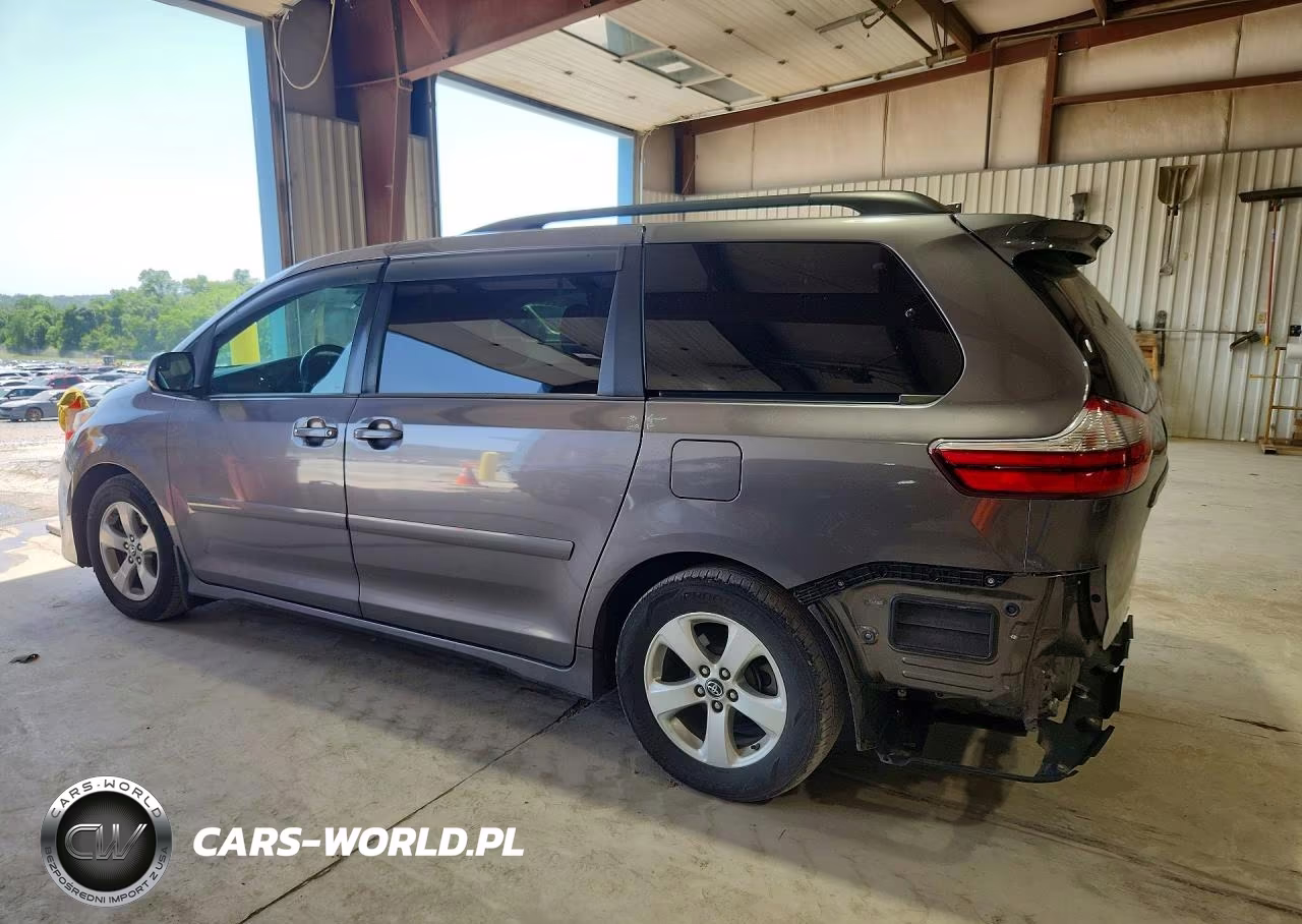 2019 Toyota Sienna Le VIN:5TDKZ3DC0KS969110 - 2