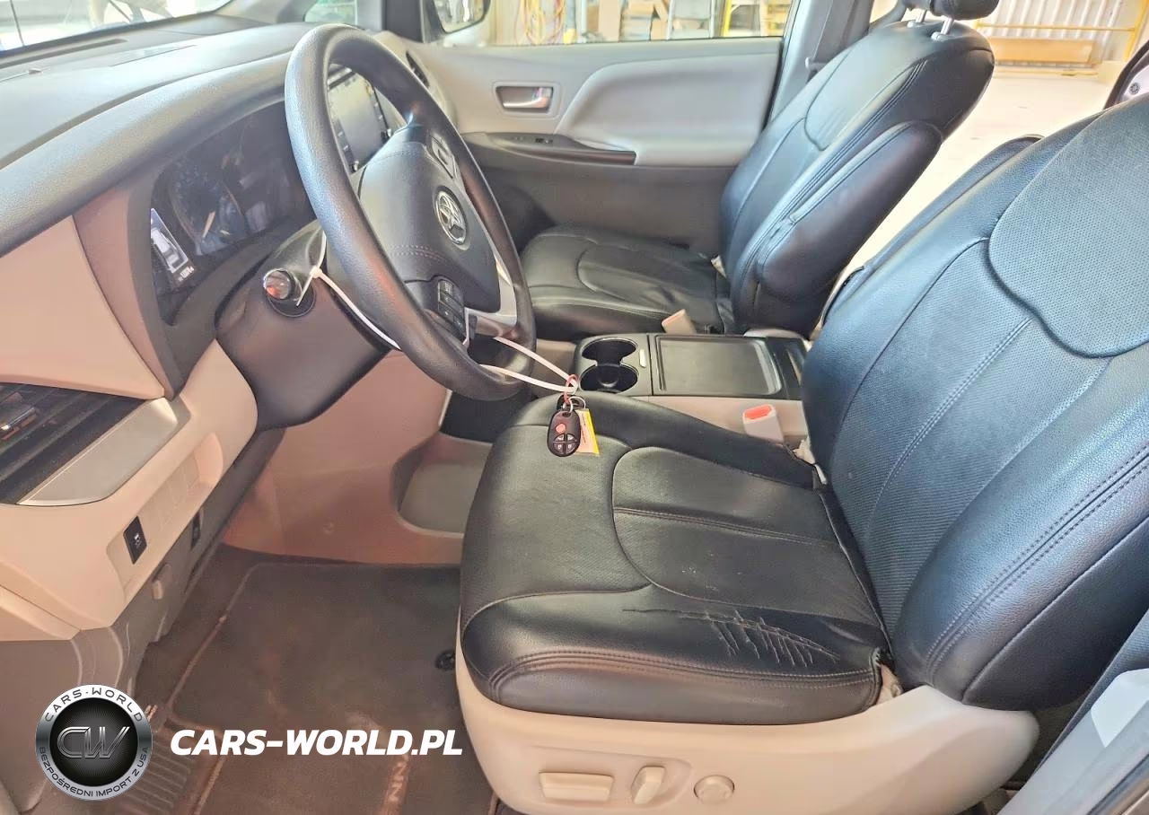 2019 Toyota Sienna Le VIN:5TDKZ3DC0KS969110 - 7