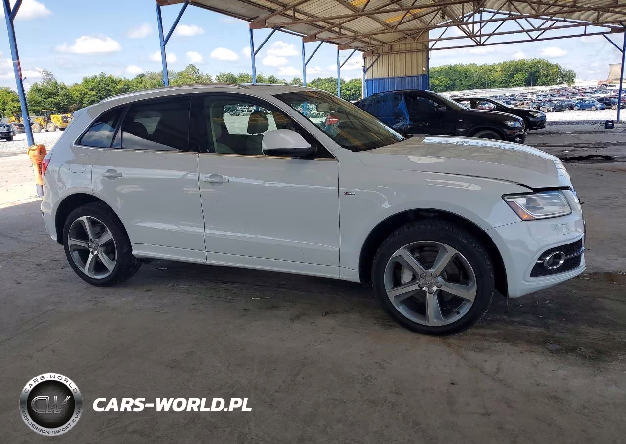 2014 Audi Q5 Premium Plus VIN:WA1DGAFP5EA060522 - 4