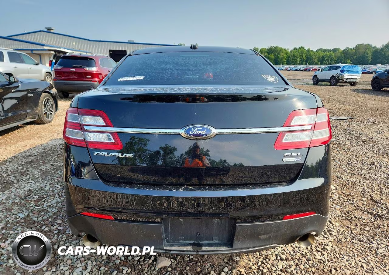 2018 Ford Taurus Sel VIN:1FAHP2H84JG126803 - 6