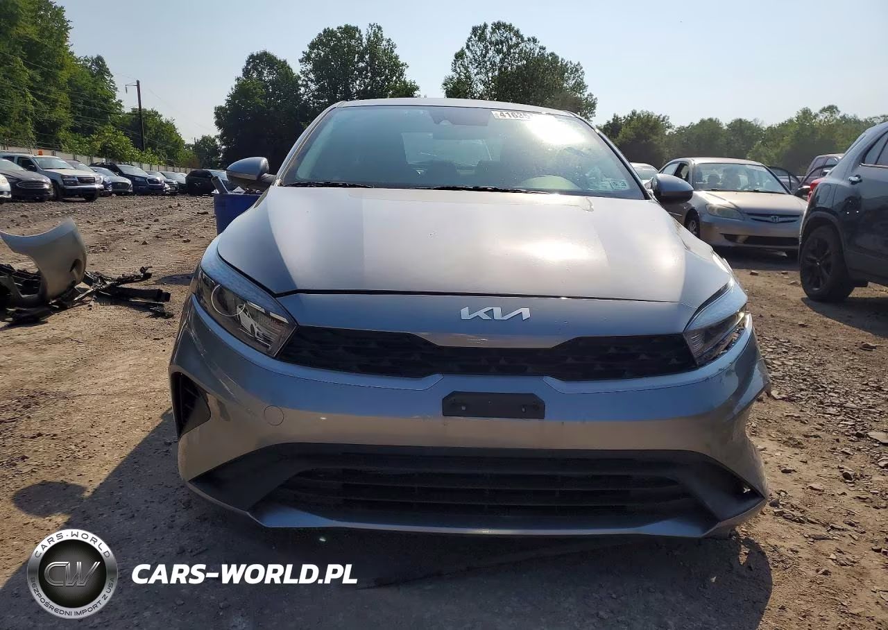 2024 Kia Forte Lxs VIN:3KPF24AD2RE773795 - 5