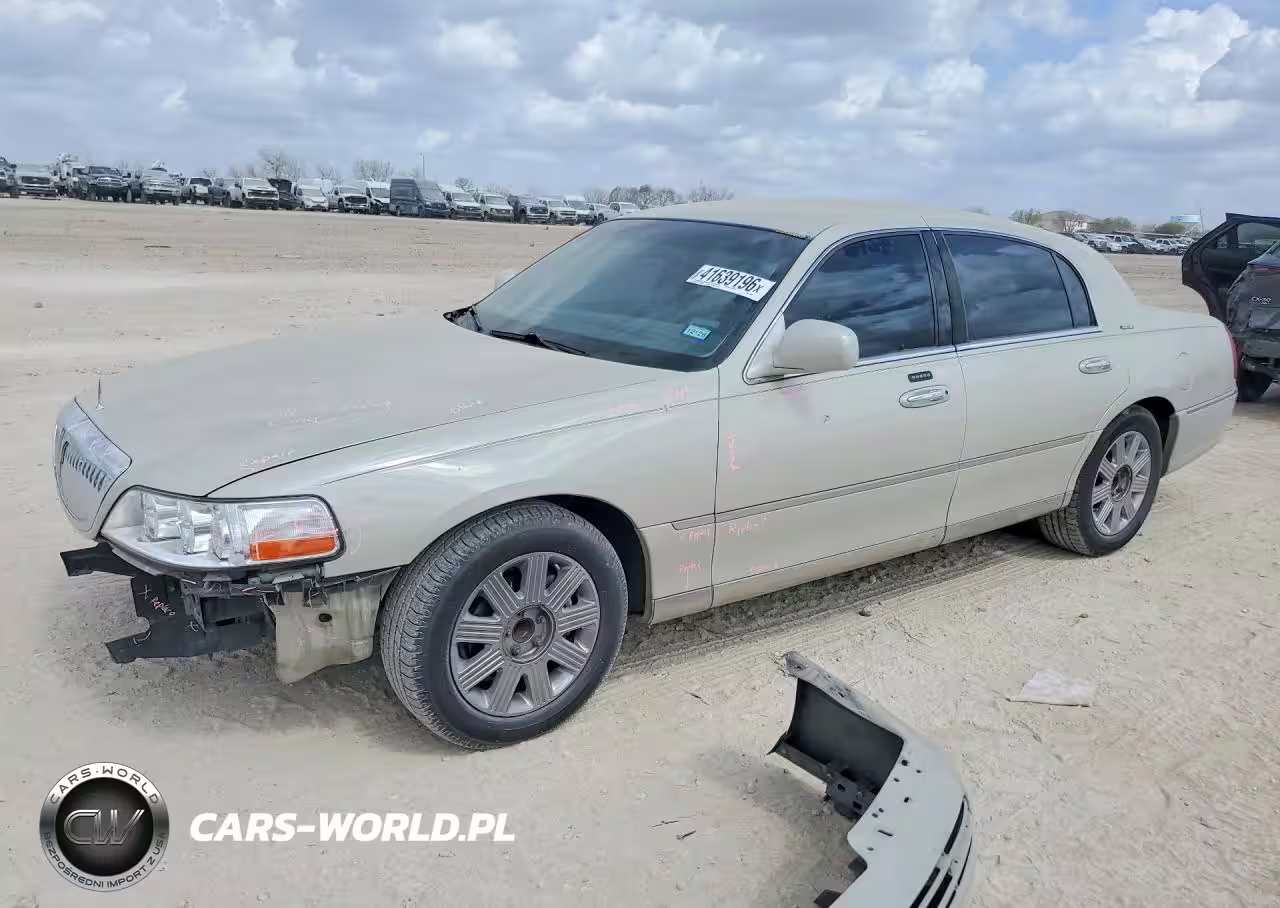 2007 Lincoln Town Car Signature