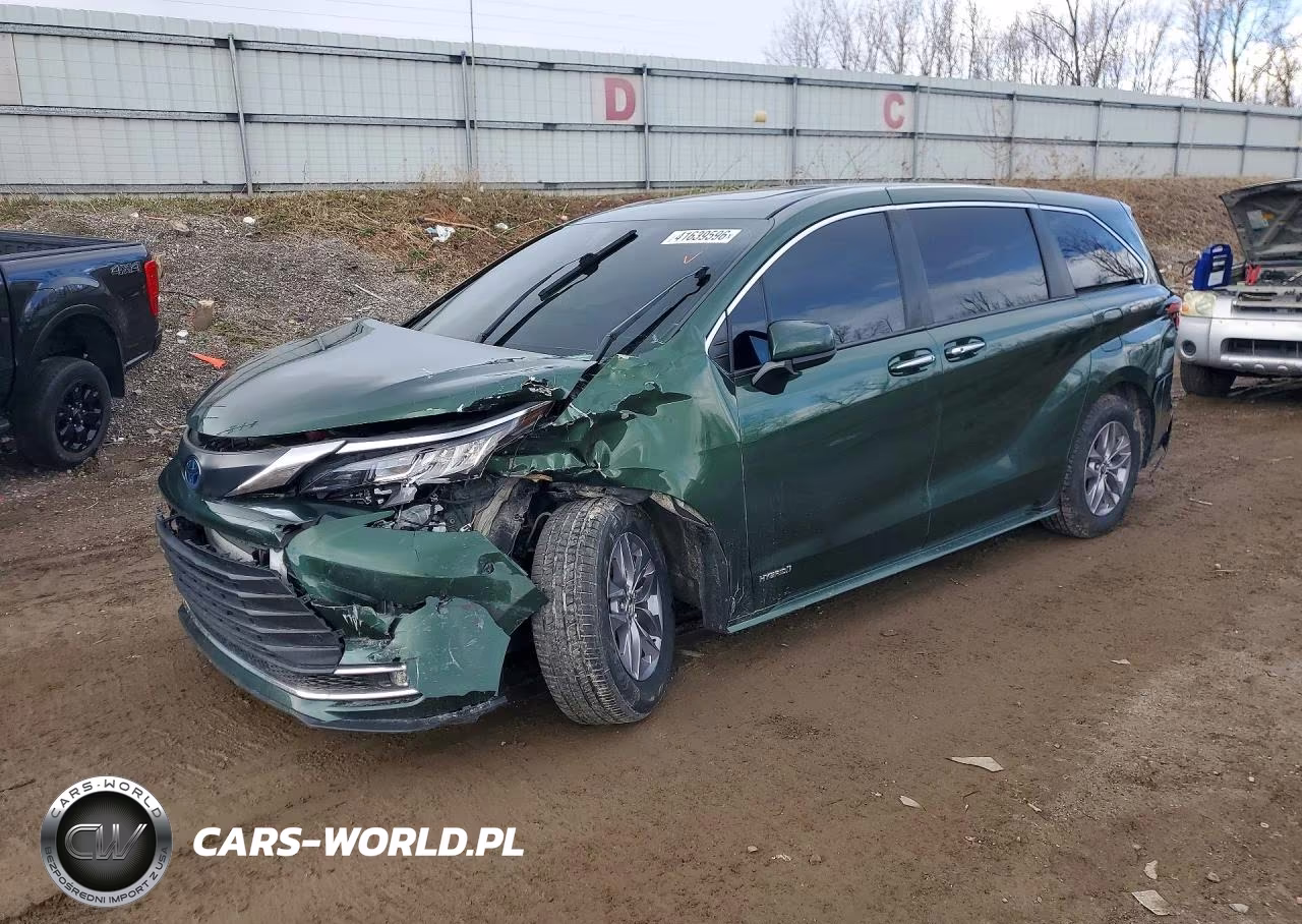 2021 Toyota Sienna Xle 8-Passenger
