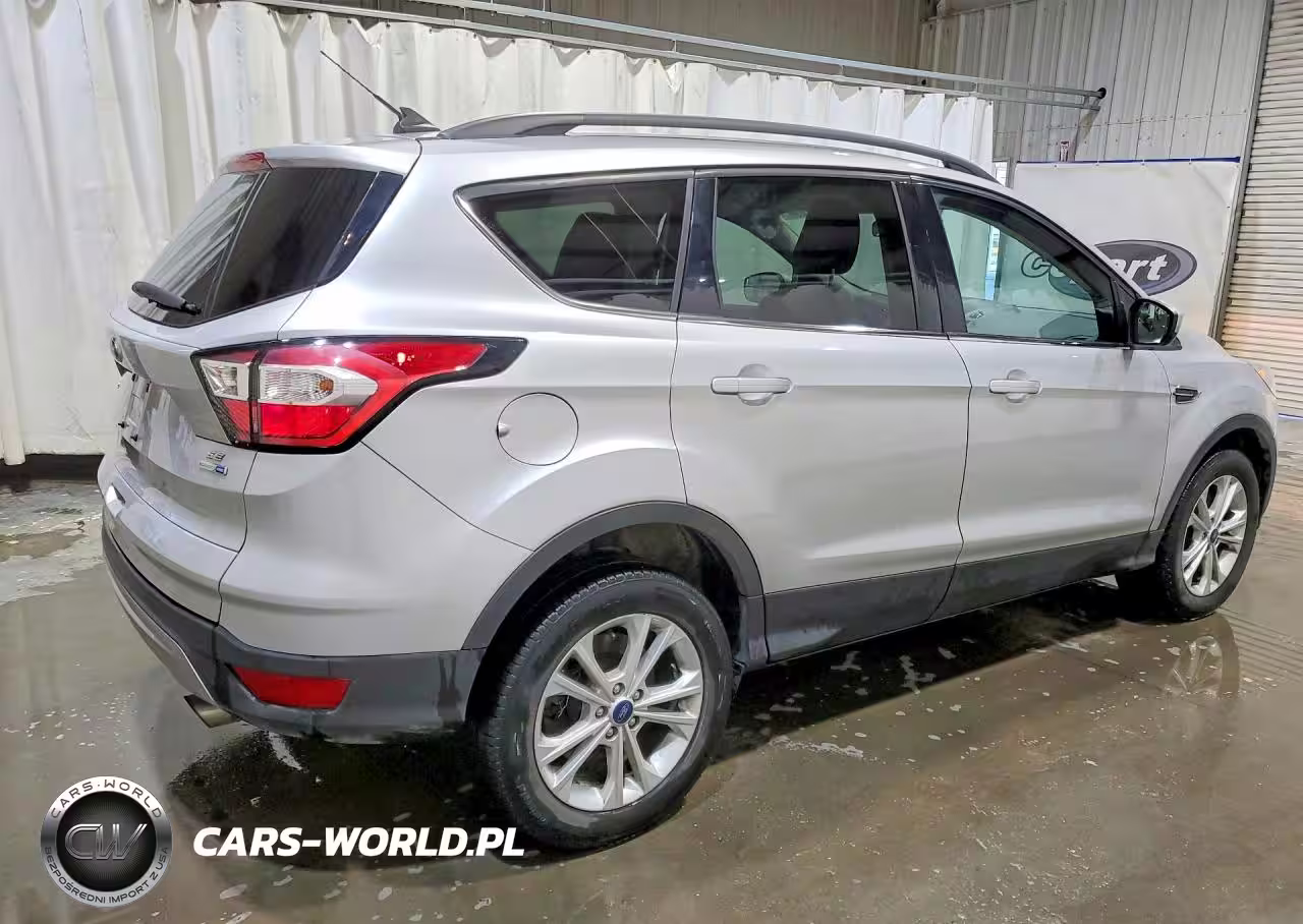 2018 Ford Escape Se VIN:1FMCU9GD5JUD35372 - 3