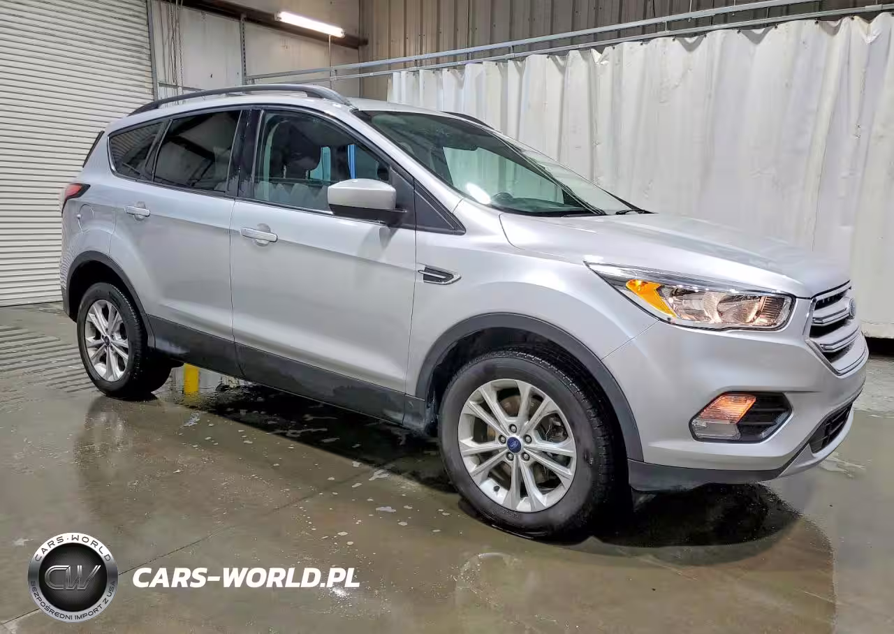 2018 Ford Escape Se VIN:1FMCU9GD5JUD35372 - 4
