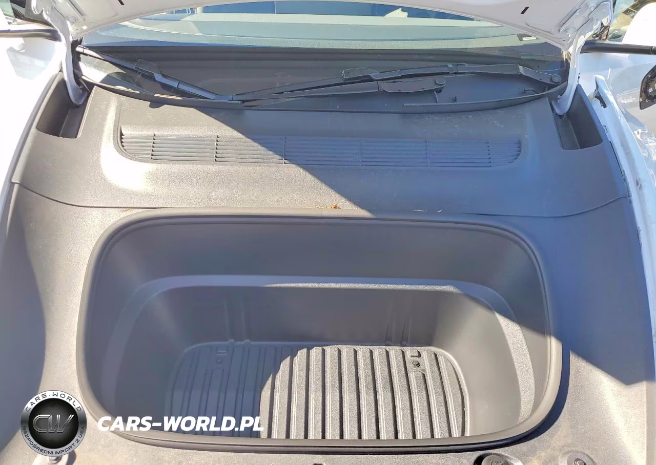 2026 Tesla Model Y VIN:7SAYGDEE3TF364903 - 12