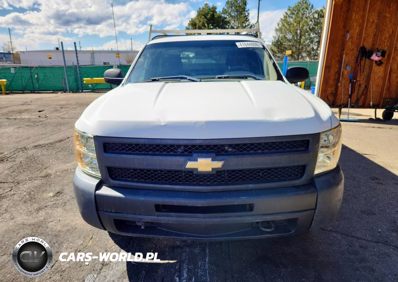 2011 Chevrolet Silverado K1500 VIN:1GCNKPEA0BZ322243 - 5